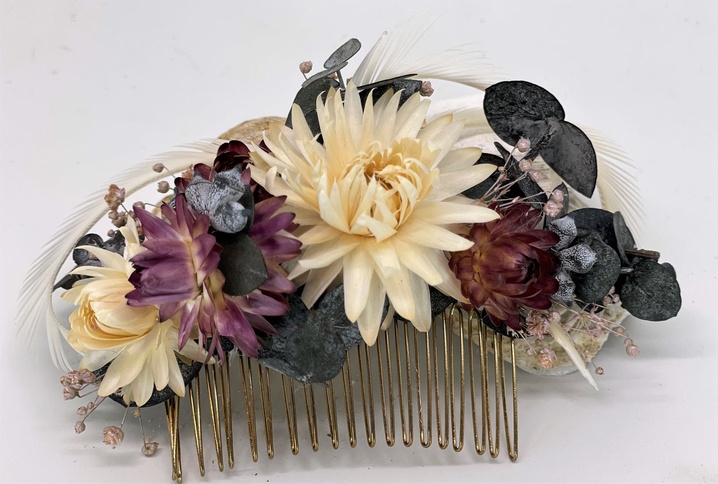 Intension setting dried floral hair accessory